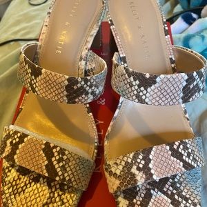 Kelly and Katie Sandals Size 8